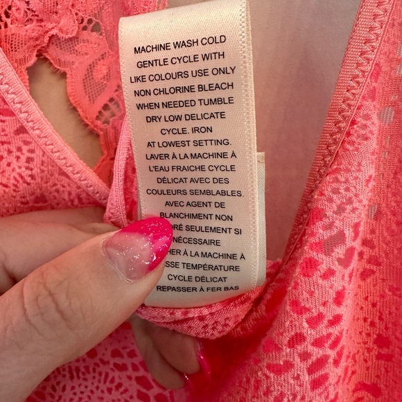 Joquil “In Bloom” Vibrant Pink Lace Slip Dress Size Small - Picture 4 of 7